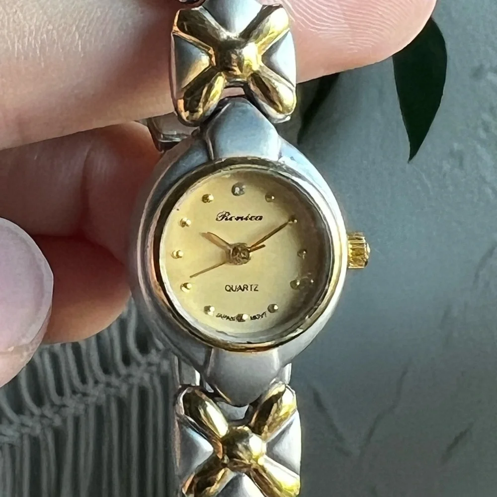 Ronica Two-Tone Quartz Watch – Butterfly Link Band – Small 6” Wrist – Japan